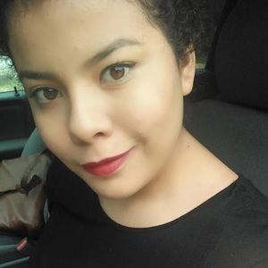 Meet your Posher, Sonia